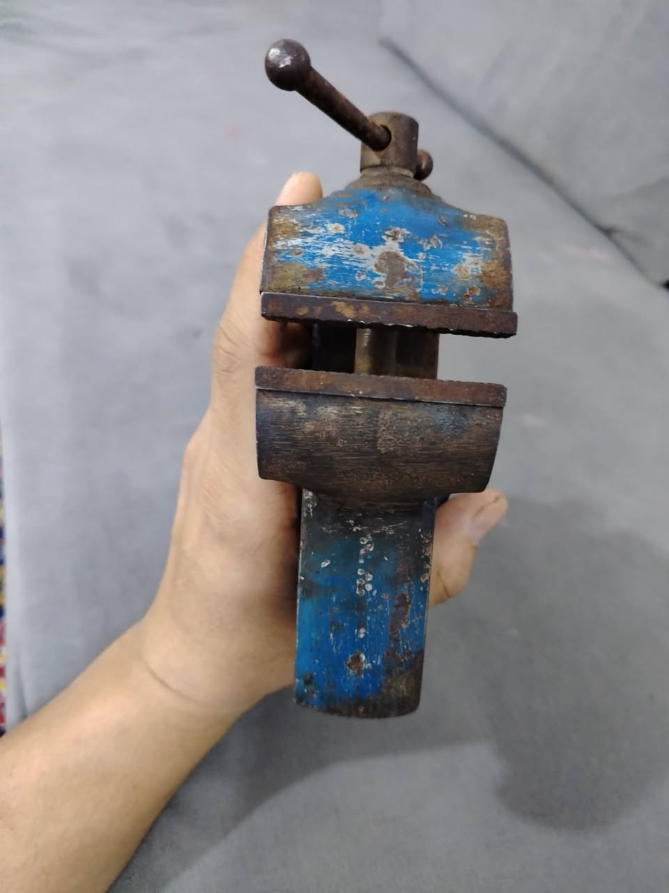 السلام عليكم
منكنة للبيع
صيني قديم مال مؤسسة
السعر 30 الف
عنوان بغداد
الحبيبية
***********
يوجد توصيل
