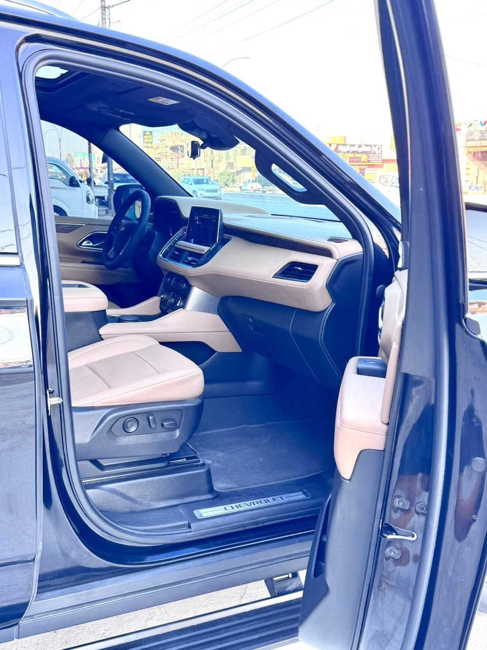 تاهو 2023 برمير  رقم بغداد تحويل مباشر
السياره مكفوله كفاله عامه ماعده بارد بلكنر الجاملغ الخلفي مقدار اصابع 
السياره ماشيه 45 الف كيلو 
السياره فول موصفات 
جكات 
دوس كهرباء 
شاشه داتو شوب
فتحه 
كراسي كهرباء  تدفئه تبريد
شاشات خلفيه 
فول موصفات 
مكاني بابل الحله 
***********
