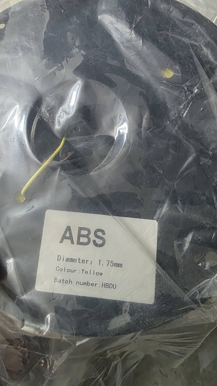 السلام عليكم
فلمنت ABS
البكرة الوحدة وزن كيلو وربع
عدد ٢ لون اصفر  و لون برتقالي
الاصفر مفتوح بس طابعتي ما تحملت الحرارة العالية
اريد ابدلهم ب PLA
او ابيعهم البكرة ب٢٠
***********. وتساب
