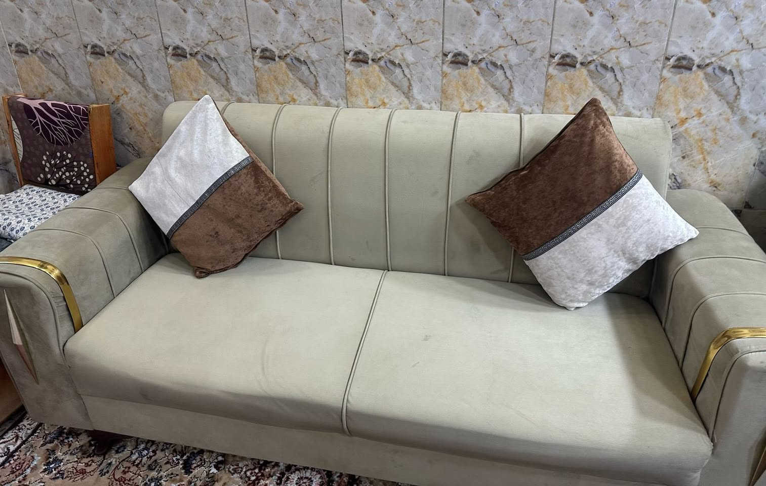 تخم ١٠ مقاعد ما صار سنة من اشتريته اخو الجديد رايدته ب٤٠٠
مكاني الاسكان شارع المخازن مقابيل اسواق طيبة


**إذا كنت صاحب هذا الإعلان وتريد حذفه لأي سبب، رجاءا أرسل رسالة إلى الدعم الفني**