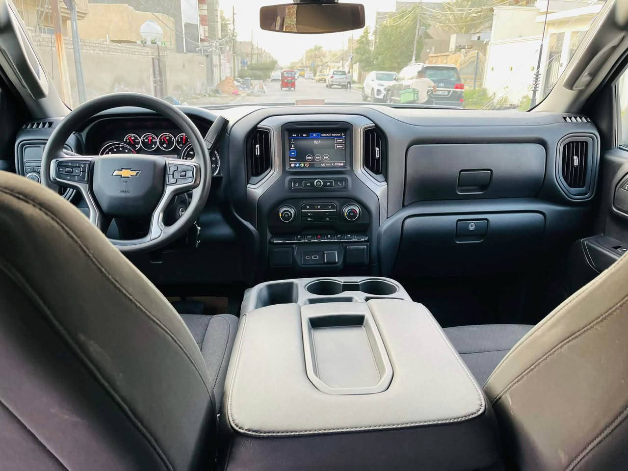 للبيع او مراوس شوفرليت سلفرادو 
كوستم موديل 2022 بسمي مكينه 4تيربو  بيه جاملغ امامي فقط بدون ايرباك وصور الحادث موجوده سنويه وهزه كله جديد شرط التحويل السياره تخم تاير وباتري جديد صدر جديد اي نقص بسياره ماكو السياره ب٢٦٠ ورقه 

ملاحظه/ اخوان اني مكلف ينشر اذا تريد خبر ع السياره ارجوك اتصل ع هذه الرقم وشكراً 

*********** بغداد, العراق
