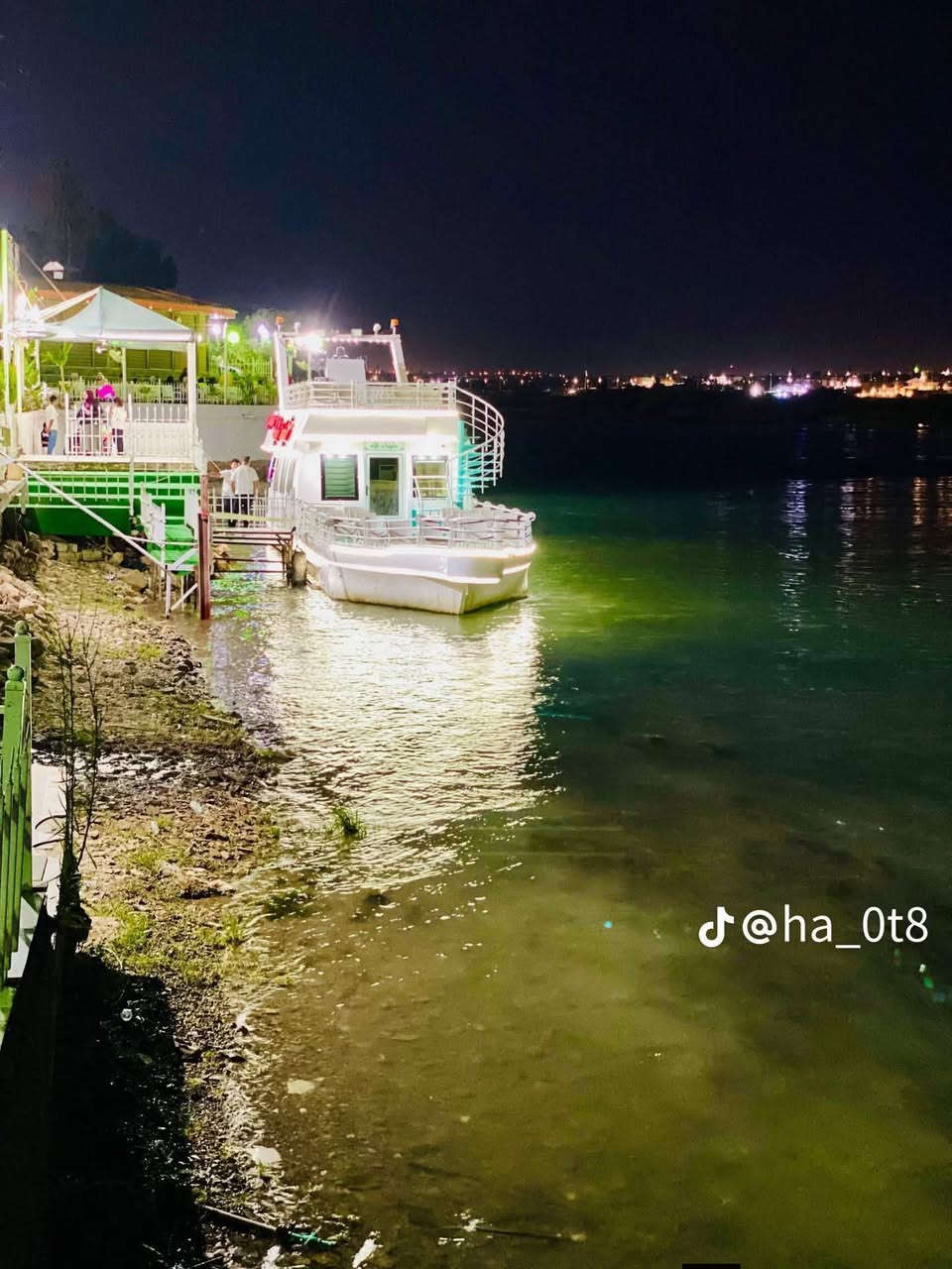 سفره سياحيه على مدينة الموصل
النطلاق ان شاء الله ساعه 3امساء  والعوده ساعه 1 بليل 
 شباب وعوائل
طيله ايام العيد 

سعر النفر (10) اذهاب واياب

مطعم

غابات الموصل 

مدينه العاب السدير

كورنيش اوبروي

 في الجانب الايسر

  وكورنيش الجوسق في

 الجانب الايمن

متنزه المثنى

جرزات وحلويات الشفاء 

حديقه الشعب 

للاستفسار الاتصال على الرقم 

***********

***********

***********
