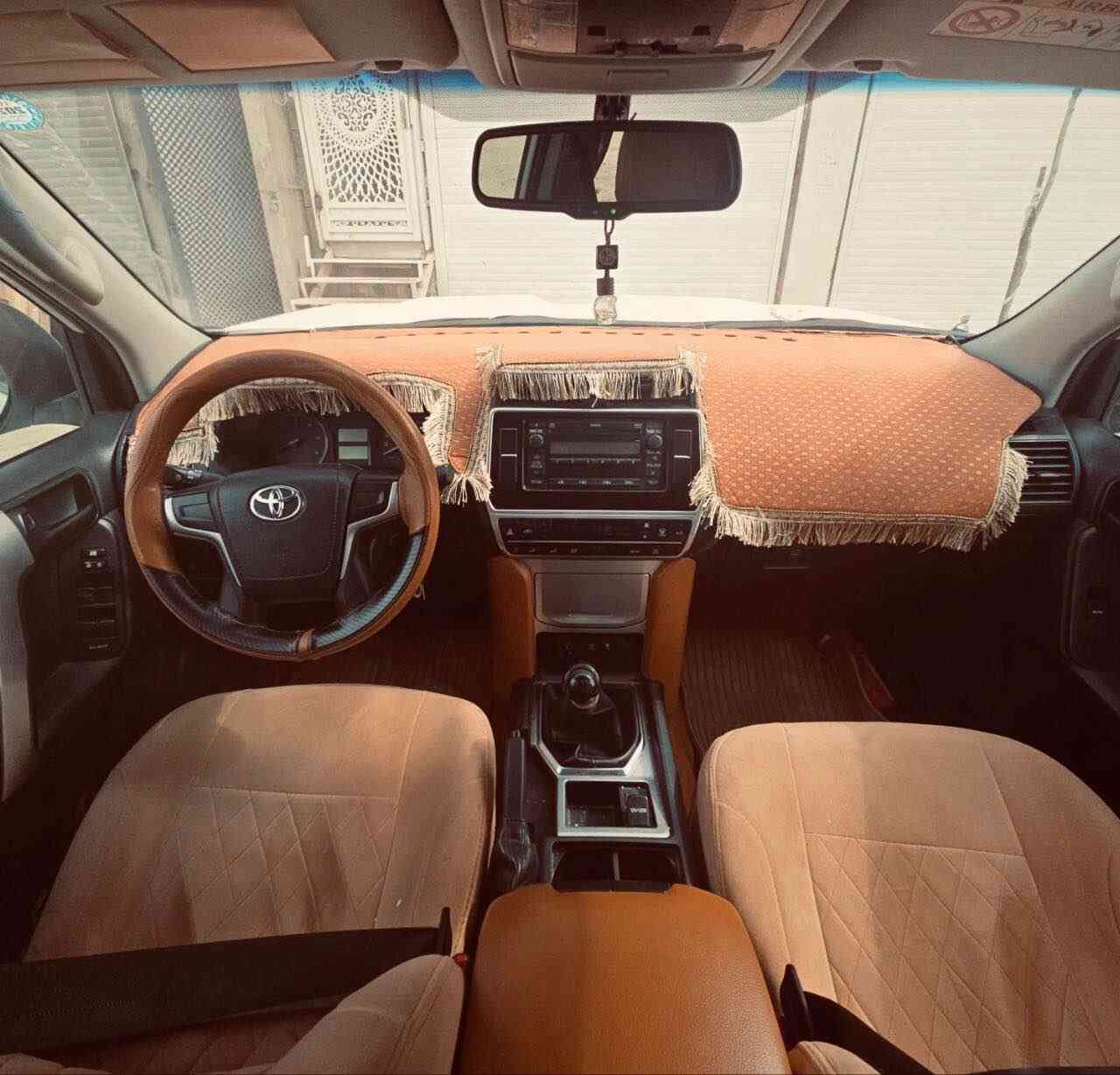 TOYOTA PRADO 2018 TX DIESEL
پرادۆ 2018 TX گاز 
سەیارەکە مەکینە گازی تۆربۆیە ئینجێکتەرە 
واتە (D-4D)
 113هەزار ڕۆشتووە
بێ بۆیاخ و بێ ساردە سەیارەکە جوان و پاک ماوەتەوە 
گێڕو مەکینە و ئەکسڵ و هەموو شتێکی بەشەرتە و زۆر بە هەڵمەتە
ڕەقەم و سەنەوی تازەیە تا 2029 و بەناوی خۆمەوەیە
چوار تایەو ویلی تازەی لە ژێرە
دەبڵ تانکی 150 لیتر
 بەشی نزیکەی 1200کم دەکات
سپێر لەکۆڵە 
گێڕ عادی و جام کارەبایی و ئاوێنە کارەبایی جەمبەستەر، سپرینگ، بوش ئەستوورە
ڕادێتەر ئەستوورە ( دوو ڕیز)  
استراد خاصی UN ە
نرخ:318 و معامەلە 
ژمارە تەلەفونی خاوەنی: 
***********
***********
سلێمانی شربازهير, السليمانية
