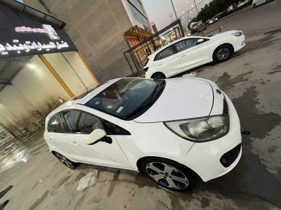 كيا ريو موديل 2014 فول مواصفات خليجي
سيارة فول مواصفات  تشغيل عن بعد وسلايت ويل كروم حساس خلفي وكامرة وشاشه 

محرك وكير بشرط 

رقم سيارة مميز 

بيه جاملغ صبغ  بيه بعض تكحيلات 

مكان السيارة الرمادي

للاتصال ***********

سيارة باسمي

