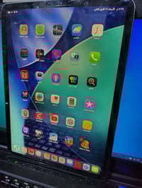 آيباد برو M1 • آيباد ٨ ٣٢ • موتورولا ايدج ١٢٨