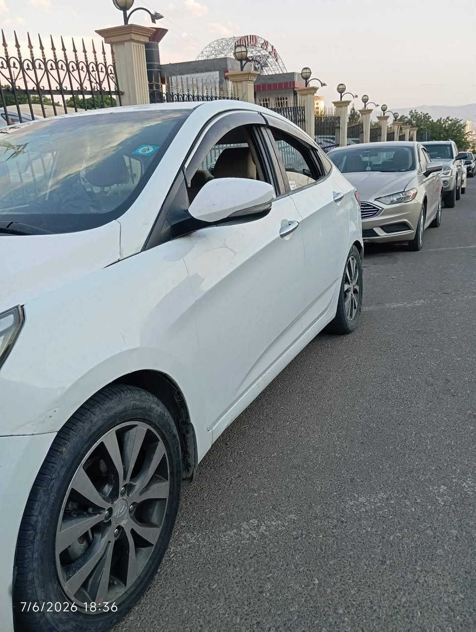 🚗 اكسنت موديل 2015 🚗
رقم بغداد جديد سنوية لغاية 2031
 محولهه باسمي،
 صافيه من كلشي. 
محرك 1600 قطرتين
 المرغوب
 تحكم جهتين، شاشه اندرويد كبيره، كامره دواره، نظام ABS مانع انزلاق، نظام ايكو، ويل 16 كروم حتى السبير، أربع دسك.
✅ كفالة عامة من الصبغ والمعجون.
فقط بارد مكانين بسيطات.
🔄 للمراوس بالنترا او سوناتا.
💰 السعر 105
📍 العنوان: النجف
📞 ***********
