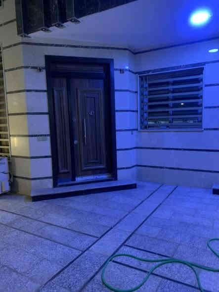 البيع دار مساحه 150وجها 7ونص
حي الاعلام الشباب خلف سوق اميمه
طابقين بناء درجه اولى ارضيه 
كل لبيت مرمر +جبسن 
عرض شارع 20
يحتوي ع 4غرف نوم 
طابق اول صاله ومطبخ حولي غرفه نوم وخدمات
طابق ثاني غرفتين نوم وخدمات 
اتصال ع ارقام 
***********
***********
