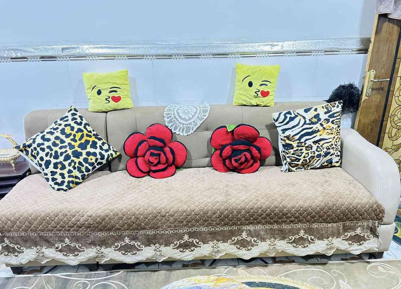 سلام عليكم ديوان جداً نضيف احبه من الصوره سعره 700وبي مجال ‭0787 187 5781‬
