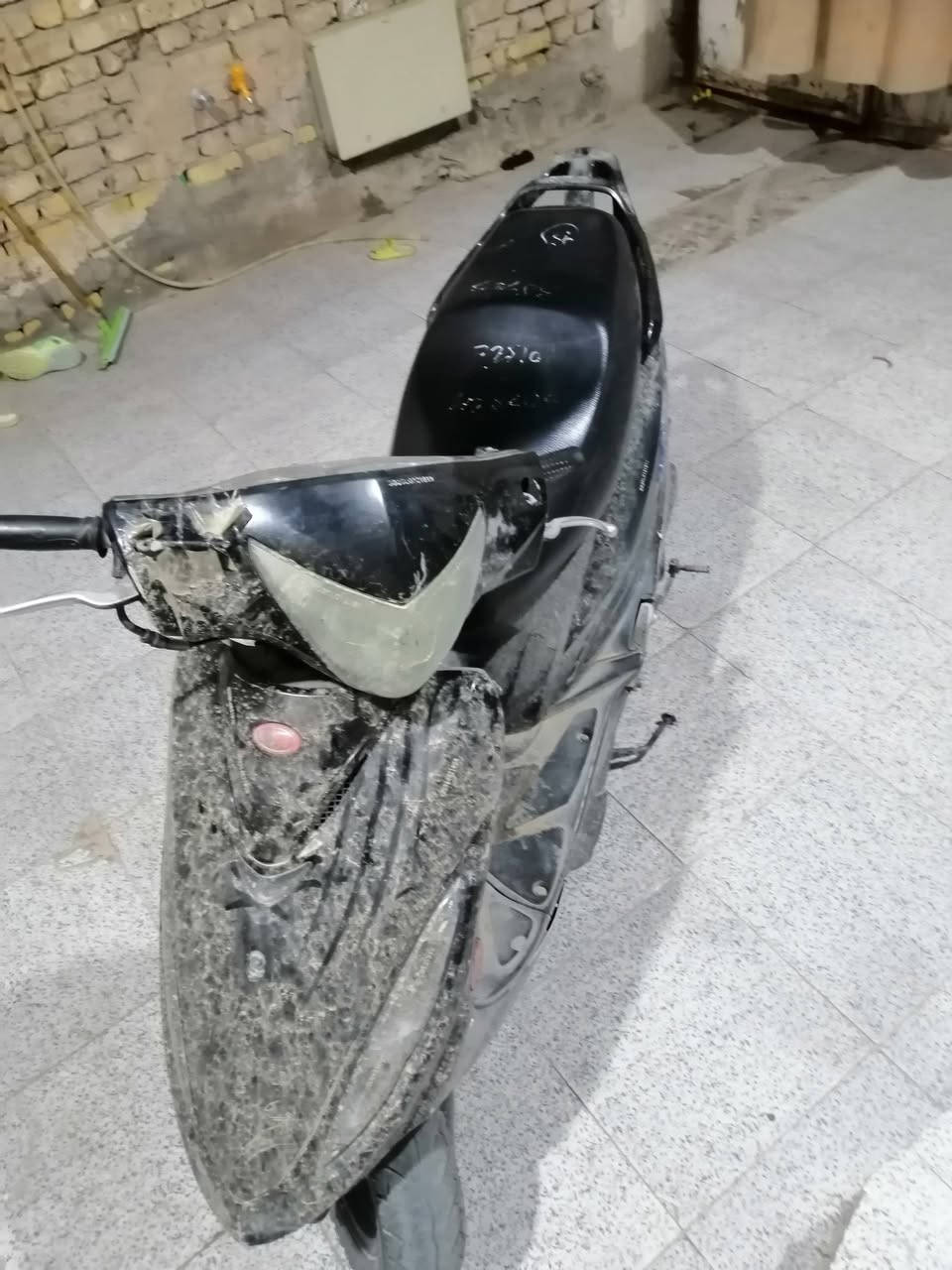 دراجه جيفور مكفوله توه طالعه من حاويه سعر ٥٥٠وبيه مجال قليل كلش جانت متروكه  رقم تواصل ***********
