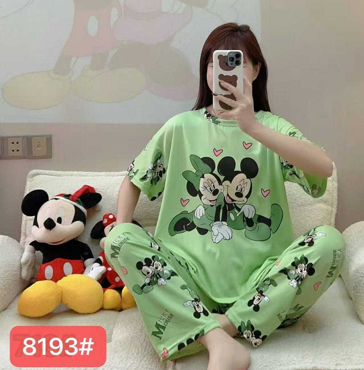 تراك نسائي فانيلا زيتي فري سايز  الدرزن 3 طبعات بدون تحديد اي طبعه
الدرزن 36الف


**إذا كنت صاحب هذا الإعلان وتريد حذفه لأي سبب، رجاءا أرسل رسالة إلى الدعم الفني**