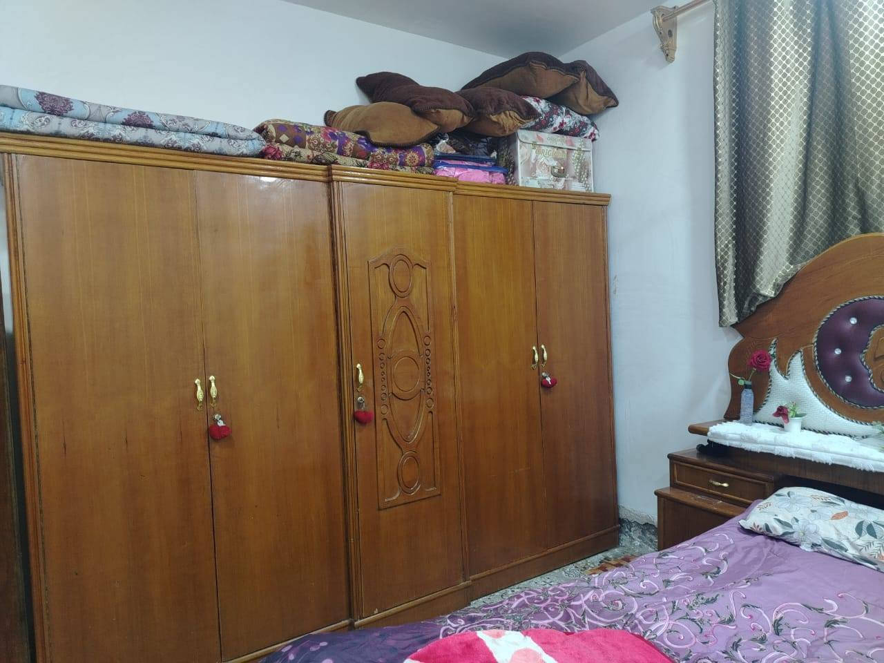 السلام عليكم غرفه ام الخمسه مكان الحله نادر ٢ سعر ٦٥٠ وبي مجال وهذه رقم ***********
