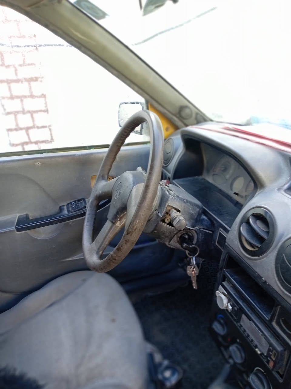 سيبا ١٤ بسمي مكينه دخن حداديه وسط طخم تاير مصفره هيه وغرامات رقم انكليزي ***********
