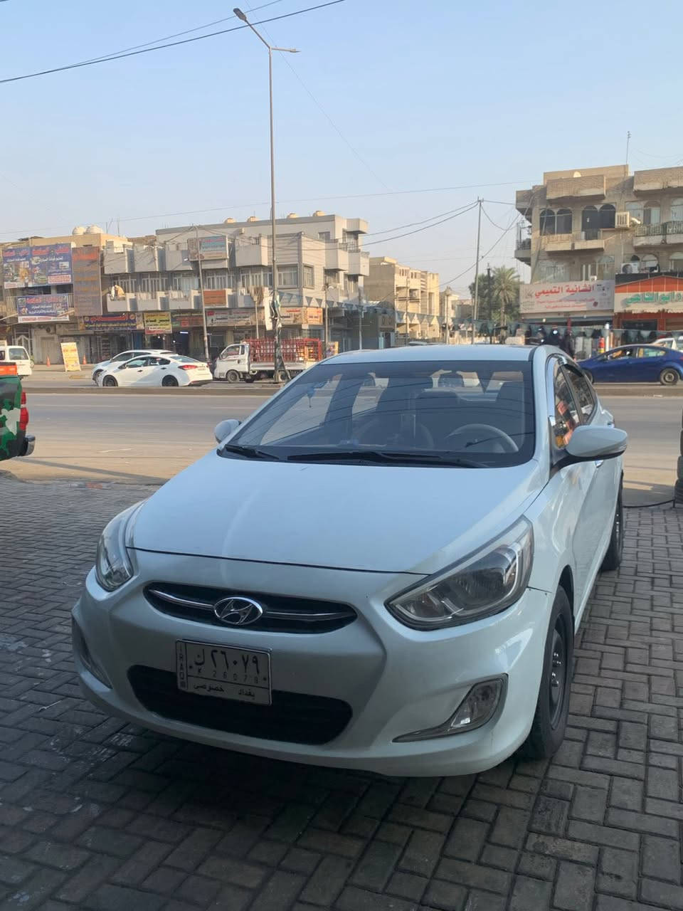 اكسنت 2016
سياره بيه باب مكينه كير مكفولات 
تخم تاير 
صدر جديد 
السياره جاهزه ومابيهة اي نقص 
وحلا من الصور 
رقم بغداد  بسمي سياره
معروضه 90
عنوان بغداد شارع فلسطين
***********
