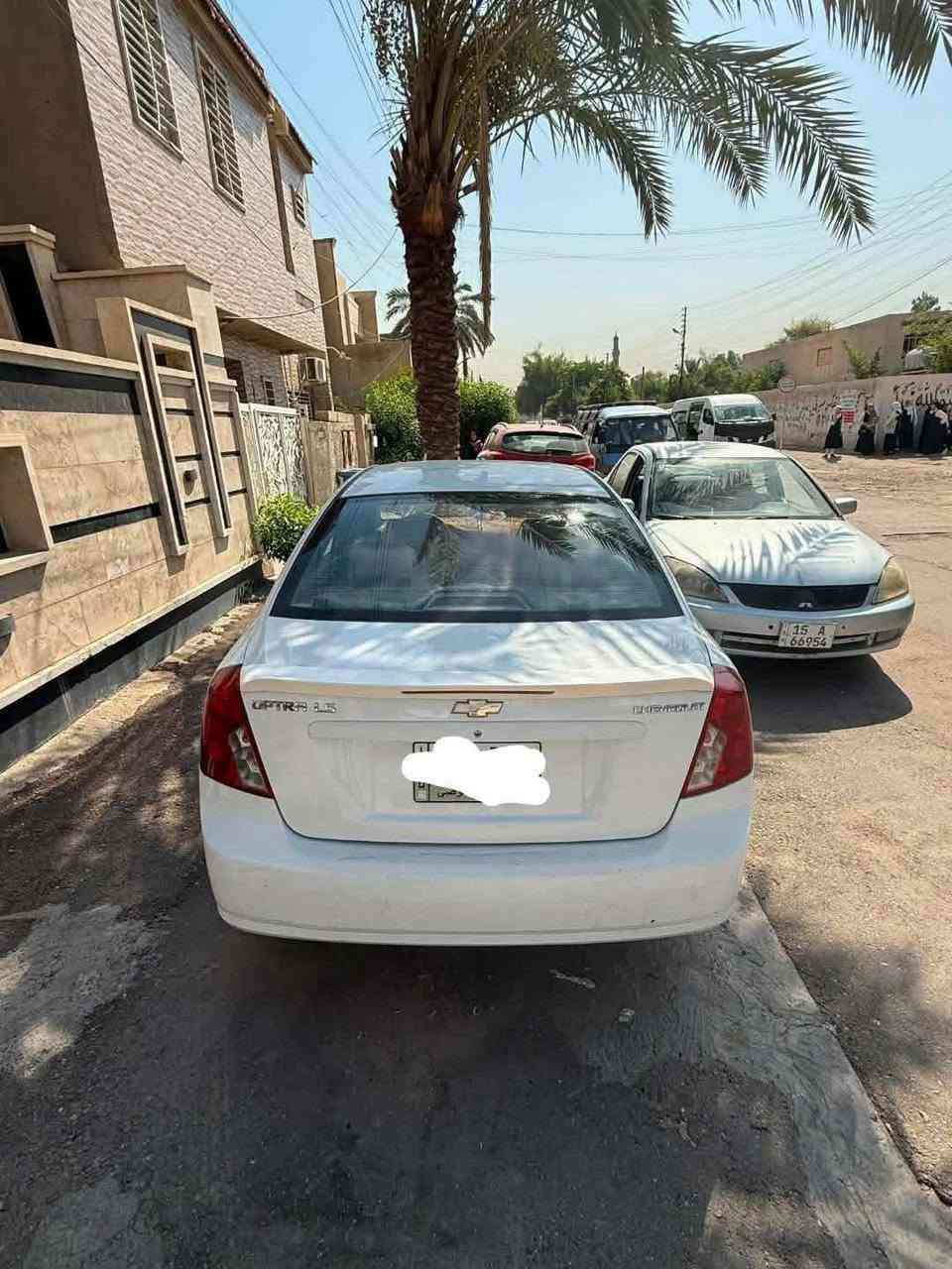 السلام عليكم اوبتراى موديل 2012 للمراوس بكورلاى 18او 19 اي موديل حسب القناعه والنظافة انطي فرق اني حاضر  استلام الشركه العامه جديده السياره بلاديه رقم بغداد بسمي مكفوله بس البنيد تروج عندي اثر طخه سخيفه والله وعندي صور السياره قبل التبديل مكاني بغداد الدوره ***********
