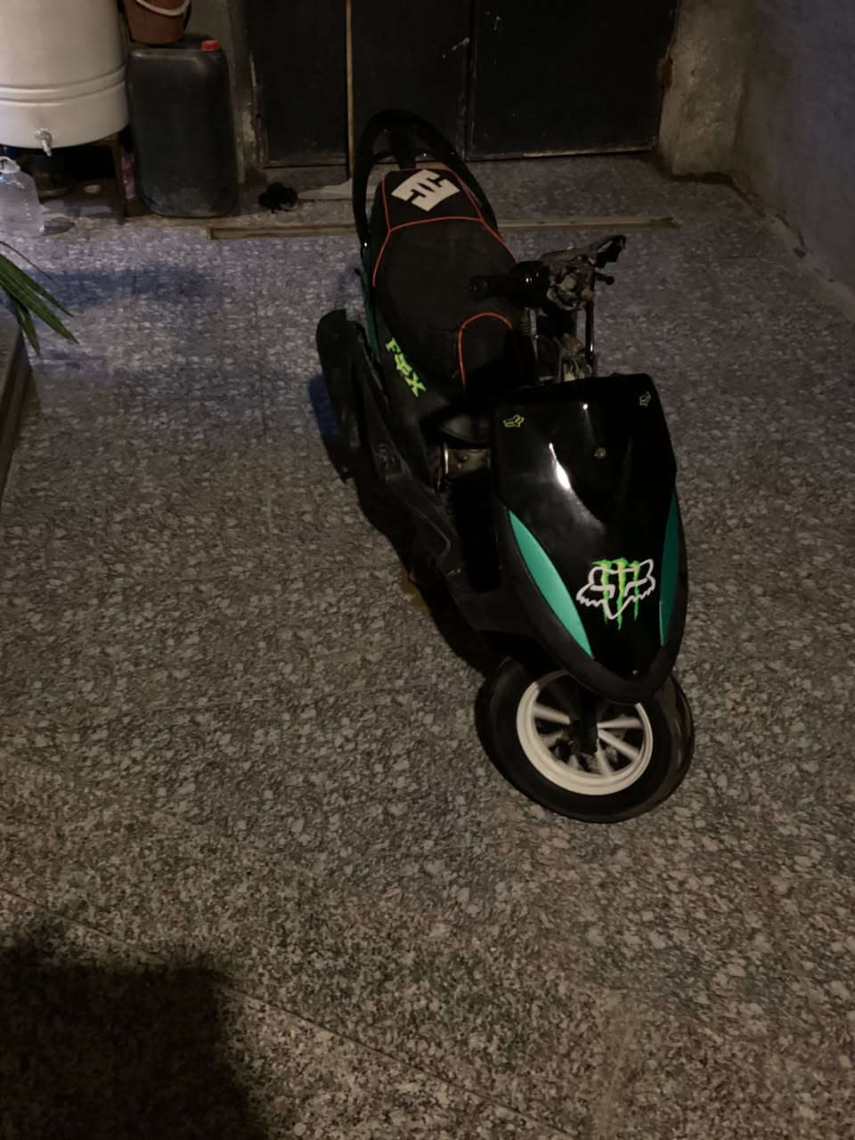 سلام عليكم ماكس عدله للبيع دراجه تشتغل سلف وهندر ب اي وقت بوشه55خير من الله شلعه معدل تاكل الكاع اي نقص مابيه تجي تشغل وتتوكل السعر 400 وبيها مجال عنواني بغداد الرشاد فلكه حي النصر  *********** متوجد واتساب وفيس 24 ساعه
