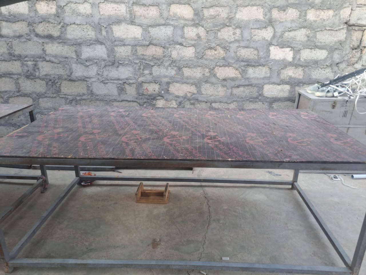 سلام عليكم 
ميوزه حديد  لبيع
العدد 3
القياس  الطول 2.5 m
العرض  120 
الطول  مترين ونص 
العرض متر وعشرين 
حديد ثقيل


**إذا كنت صاحب هذا الإعلان وتريد حذفه لأي سبب، رجاءا أرسل رسالة إلى الدعم الفني**