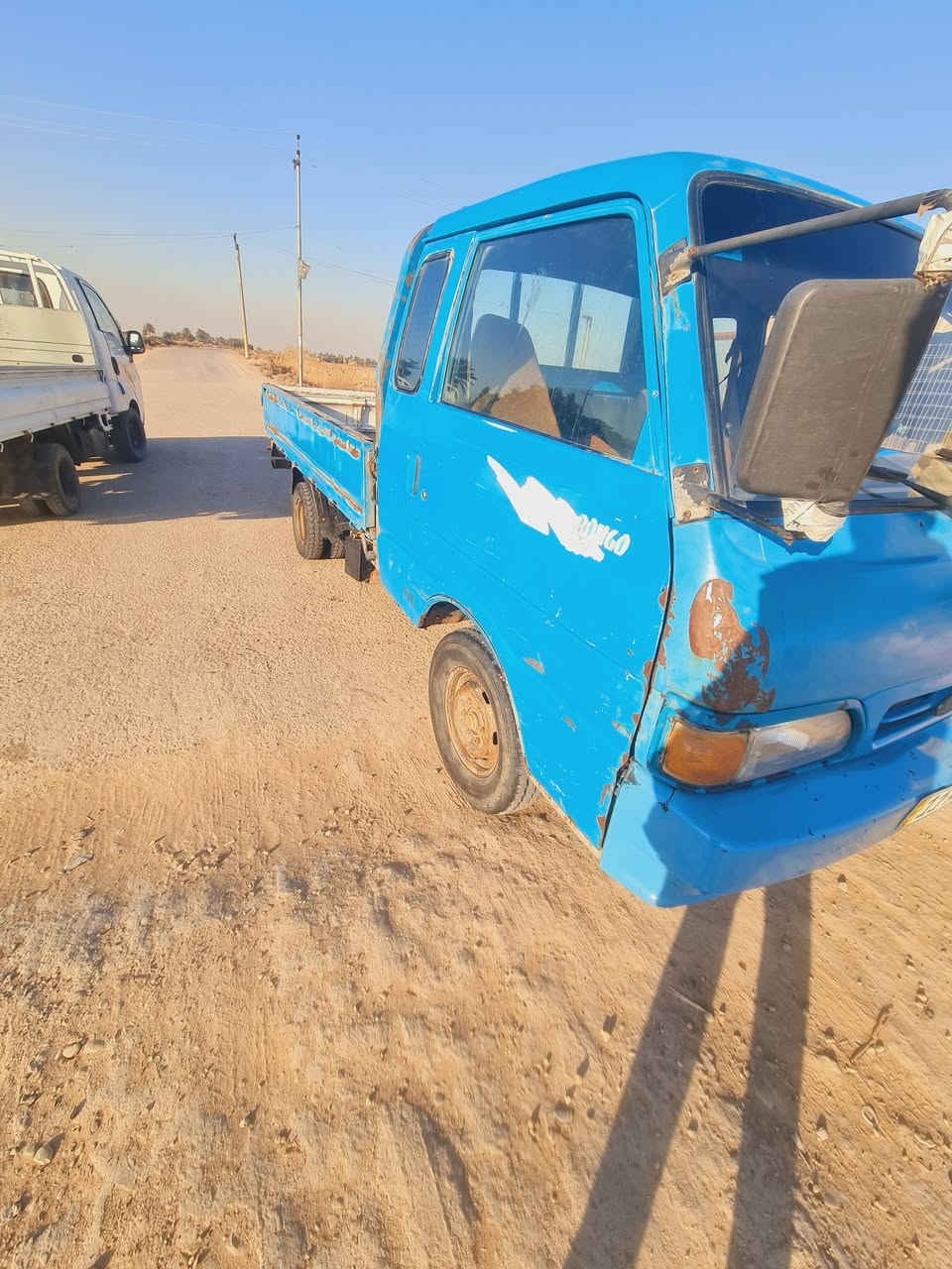 السلام عليكم للبيع كيا حمل موديل 96رقم بغداد دولي بأسمي سعره 58وبيهه مجال قليل مكانهه واسط الصويره ***********
