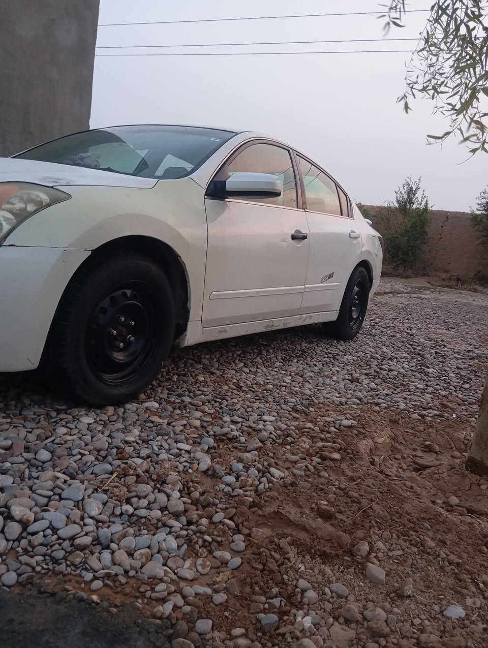 السلام عليكم
للبيع نيسان التيما موديل 2007 وارد امريكي 
رقم بغداد  بسمي
السعر  ( 75$ ورقه )  وبيها مجال 
تحويل مباشر
مكينه وكير شرط 
محرك 2500 المرغوب اربعه سلندر
مواصفات 
بصمه 
ابواب بصمه 
 
السنويه 2030

السيارة  احلى من صور نظيفه ما بيها اي نقص واي مصرف مابيها 

عنوان السيارة ديالئ  / جلولاء 
اي استفسار راسل على واتساب او على الرقم / ***********
