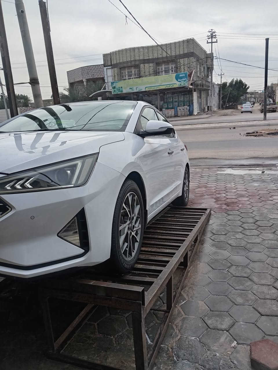 للبيع أنتره 20 مكلف بل نشر*********** رقم صاحب سياره نجف كوفه شارع معمل
