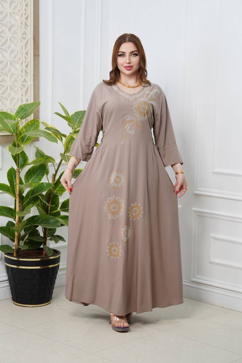 جديد 🔥
الجديد والحصري عدنا😎✔️
دشداشه نسائي كشمير مطعم بالستراس درجة أولى 
قياسات 2XL  3XL  4XL  5XL
السعر 9 الاف فقط 
التوصيل 1000 داخل الكوت 
باقي المحافظات 5000 
التوصيل خلال 3 أيام 

#دشداشة_نسائية #العيد #الكوت #عروض


**إذا كنت صاحب هذا الإعلان وتريد حذفه لأي سبب، رجاءا أرسل رسالة إلى الدعم الفني**