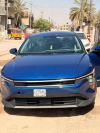 k4  للبيع موديل 2025 السعر 155وبيها مجال بدون رقم السياره مكانها الدور...