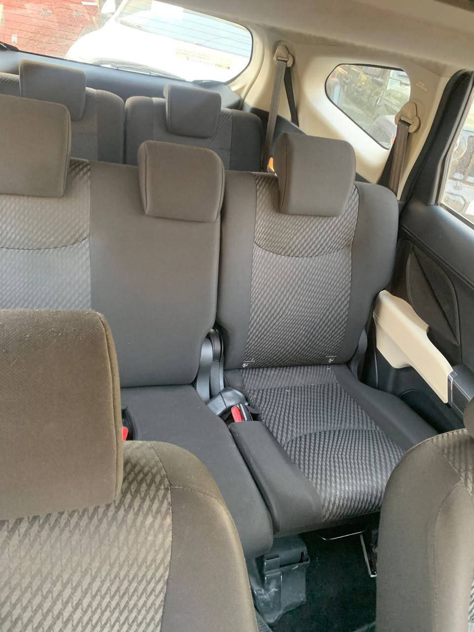 تويوتا راش TOYOTA RUSH 2020
ماشية126 الف كيلو  
سیارە کلین بدون صبغ

مکان سیارە اربیل

المواصفات: خليجي 
محرك 1500 سلندر 4 DUAL VVT-i 
بصمە
تحكم استيرن
نظام اقتصادي الوقود ECO
نظام مانع انزلاق ABS
نظام الثبات الإلكتروني ESP
كير اوتوماتيك
دشبول خياط
داخل لونين
تبريد خلفي منفصل
ترايش نيكل
سبعة راكب
ستة ايرباك
حساس خلفي
اشارة بالمري
لد نهاري
لايت زنون(عالي+ناصي) LED
بك لايت LED
بك لايت ضبابي
خمسة ويل كب
ويل ١٧
مدخل
‏BLUETOOTH 
‏AUX
‏USB
‏CD

السعر 142$ ورقه وبيها مجال أربيل, العراق


**إذا كنت صاحب هذا الإعلان وتريد حذفه لأي سبب، رجاءا أرسل رسالة إلى الدعم الفني**