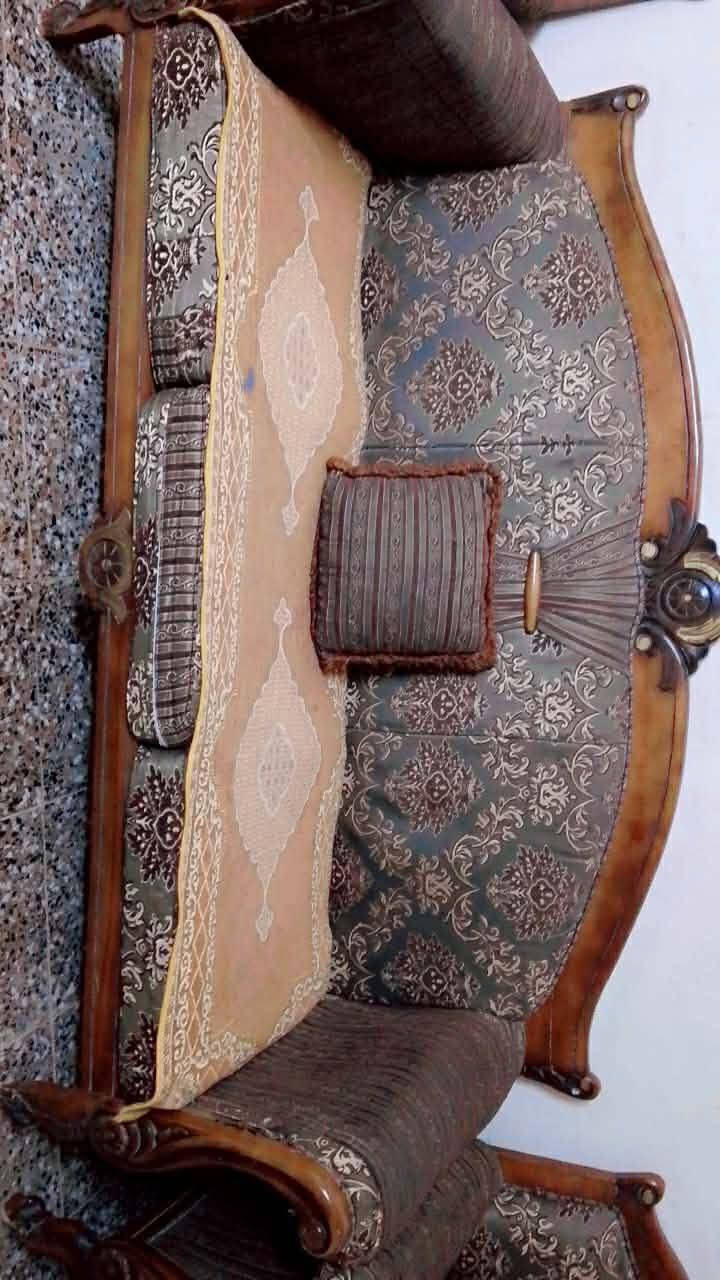 سلام عليكم تخم ١٠مقاعد اللبيع سعره 175
بي مجال بكاني المحمودية بل جديده يحب يشتري يراسني خاص


**إذا كنت صاحب هذا الإعلان وتريد حذفه لأي سبب، رجاءا أرسل رسالة إلى الدعم الفني**