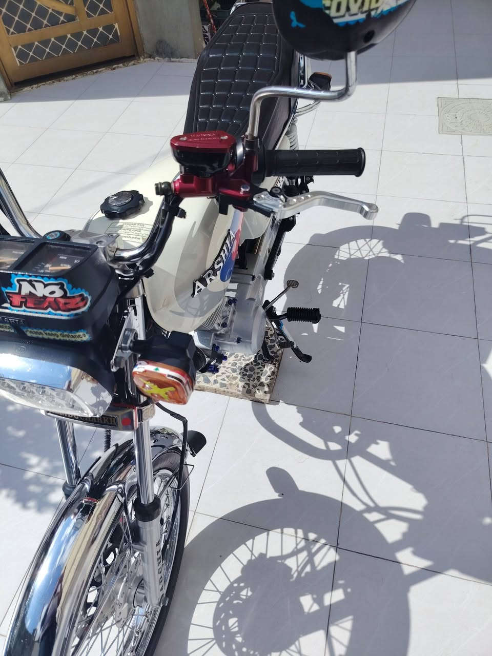 السلام عليكم دراجه اربعه كير موديل 21 وكيلها العارضي دراجه كلش نظيفه شوفه عينك برغو واحد ما مفتوح بيها اوراق السعر 850 وبيها مجال قليل مكانها نجف ابريك القدام ديسك واير اكلاش انبار الدراجه باسمي


**إذا كنت صاحب هذا الإعلان وتريد حذفه لأي سبب، رجاءا أرسل رسالة إلى الدعم الفني**