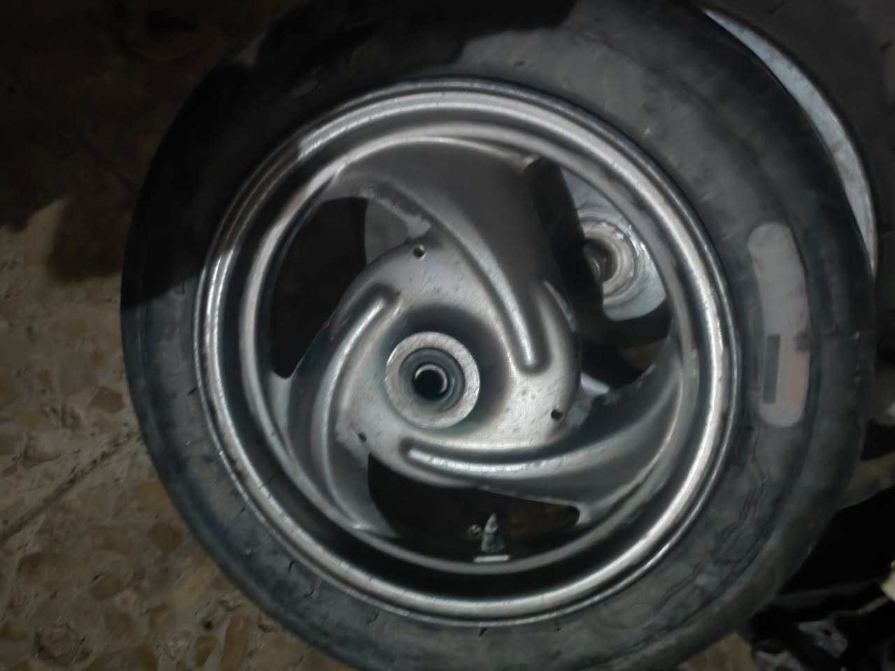 متاح
مكاني نجف حي المكرمه عسكري كبل يم الكراج مقابل جمله بركات الزهراء  ***********
