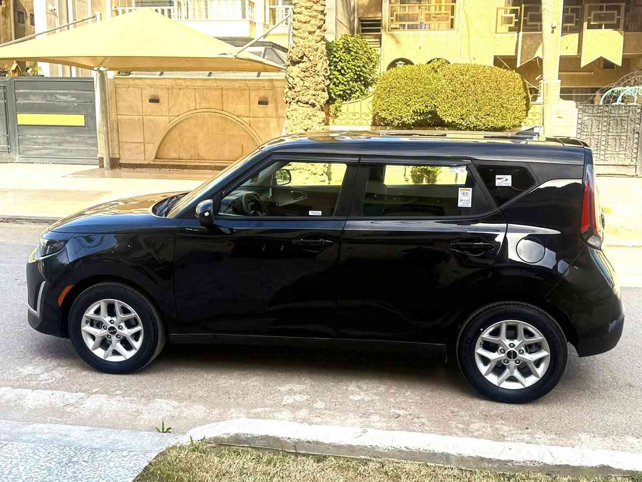 بيع سريع مستعجل
صول٢٠٢٥
محرك 2000 دوش 
رقم بغداد باسمي
 اللون اسود  
مسافه مقطوعه زيرو 
حادثها موضح بالصور 
رقم بغداد باأسمي 
مواصفاتها معروفه 
 مفاتح مو بصمه 
تحديد مسار
 رادار ت خلفي وجانبي 
 تنبيه بالمري 
 شاشه  كار بلي 
 فول تحكمات بالستيرن
  كاميرا خلفيه دواره _ وباقي الموصفات المعروفه
صور حادث مع منشور بدون دواخل
بشرط حته دهن بعده ع وضع الشركه
حادثها طخات
للاستفسار      
مكان السياره بغداد حي اور
***********
