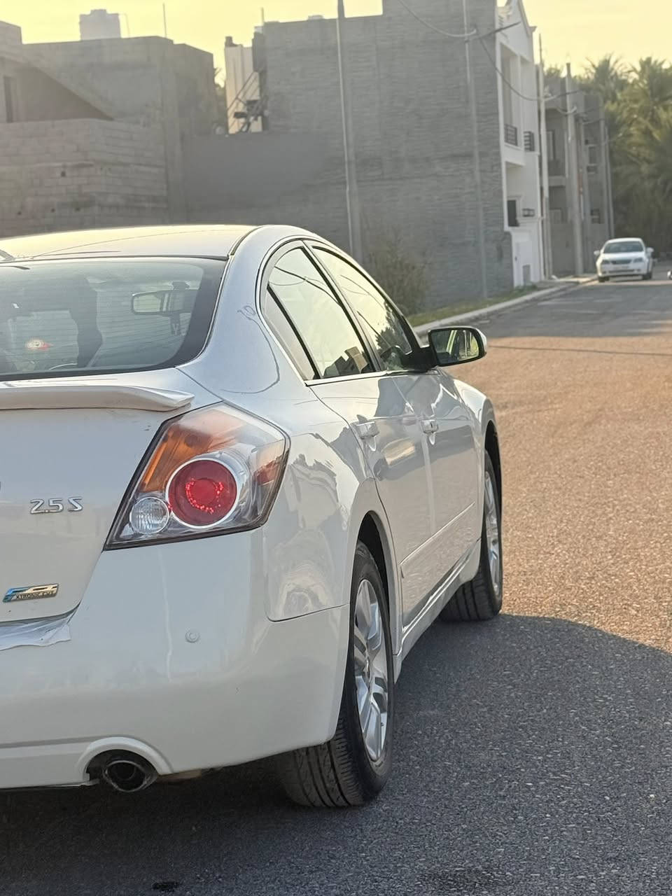 سلام عليكم)
من رخصه ادمن 
نيسان    التيما ⚜️
موديل:2010
خليجي 
رقم سنويه كوله جديد
تحويل بشرط
داخل صاجي بيلادي 
محدد سرعه 
دسكات فلنجات جدد 
نوزلات بلاكات جديد
گير محرك بشرط 
باتري جديد 
بصمه ابواب 
سياره مواصفاته درجه (2)
شاشه. ايباد 
سعره 113  بين مجال للطيبين
ضررها ( جاملغ سكن و شبرين بدون اي قطره دواخل مابي )
بدون ايرباك كولها سليمه 
عنوان سياره ( ديالى خانقين )
رقم :***********
