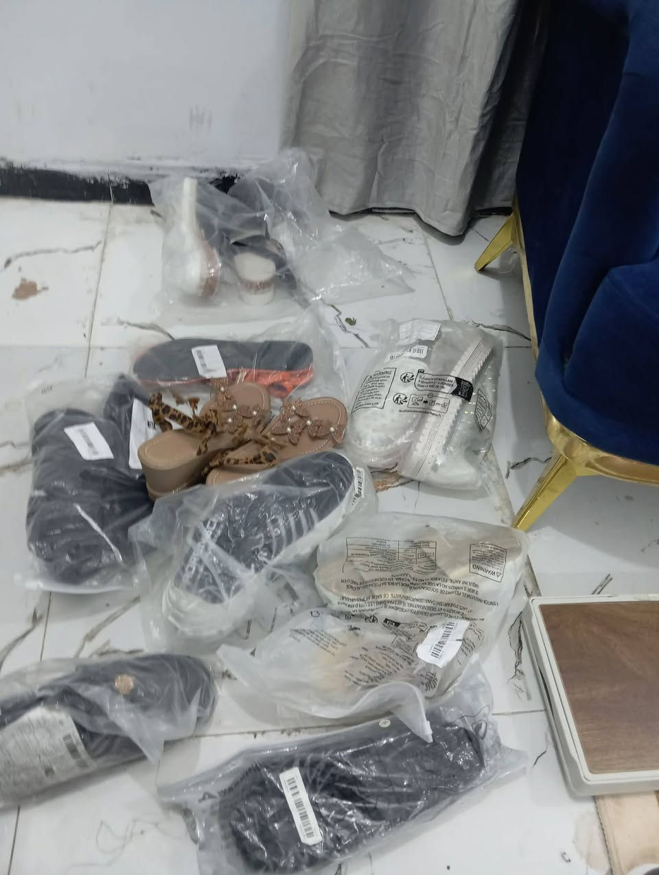 امزون شلعه الكتروني ع ملابس ع اكسسورات ع منزلي الكيلو ب 3 فقط للاستعلام الاتصال ع ‏
(‏‪0772 602 3223‬‏)
