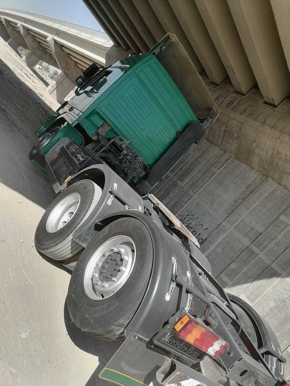 سلام عليكم اكتروز البيع مديل ٢٠٠٩ مكينة ٤٦ شاصي ٢٥ قمارة شاصي قطرة صبغ مابيهن مكفولة كفالة عام استفسار اتصل ***********
