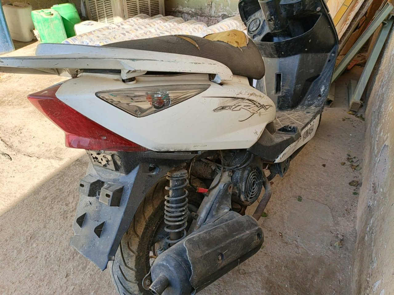 السلام عليكم هاي الثعلب لبيع كوم حديد بس ادراجه مابيه شي نقص من ناحيت الكفرات  العنوان بغداد الكاضميه السعر 150وبيه مجال لستفسار هاذ الرقم ***********
