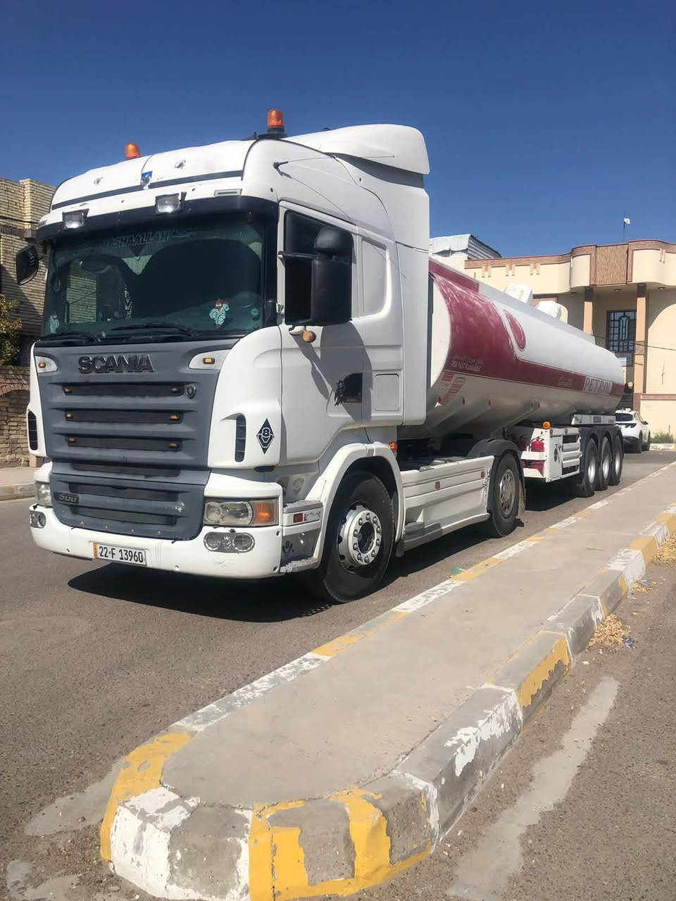 سلام عليكم للبيع سكانيه
 2006 
حجم 500
V8
تانكي حازم
سياره جاهزه 
للأستفسار 
***********
***********
