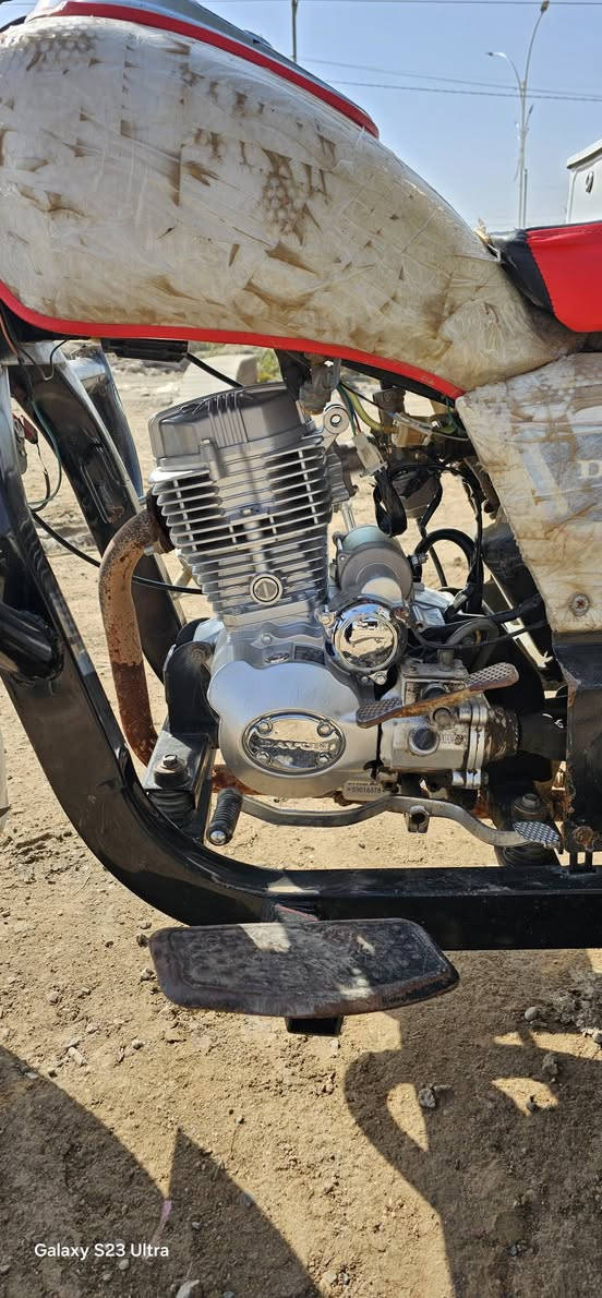 سلام عليكم ستوتة للبيع مديل ٢٠٢٢ كفالة عامة أوراق مداور وكيل محرك بدهن شركة امس شادة ترايك وين متريد تواير جدد سعر ٢٤٠٠ وبيهة مجال مكاني شطرة رقمي ***********
