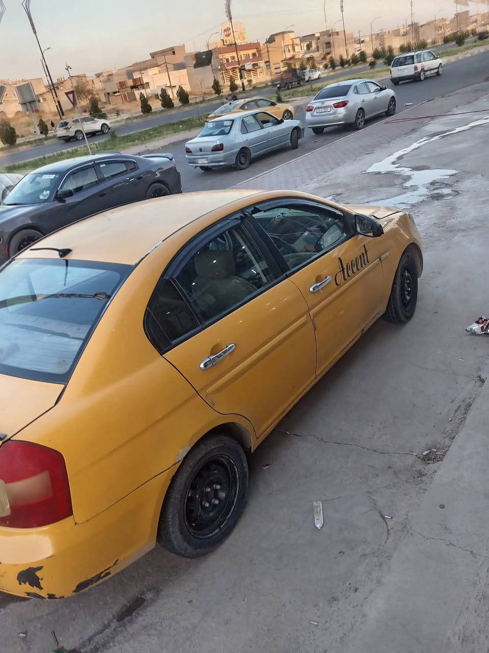 السلام عليكم للبيع اكسن موديل 2008 امريكي هيا وغرامات صفر بدون دواخل سعرها 75 وبيها مجال 75 وبيها مجال للشراي ***********
