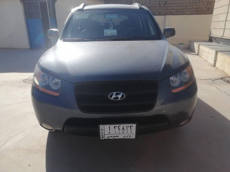 السلام عليكم

سنتافي للبيع موديل ٢٠٠٩ امريكي محرك 6 ما مفتوح 

ضرر قطعتين رقم نينوى ألماني  سنويه لل2029 

صدر امامي خلفي جديد السعر 128 بيها مجال قليل اتصال على ارقم *********** المكان قرية الاجمسه
