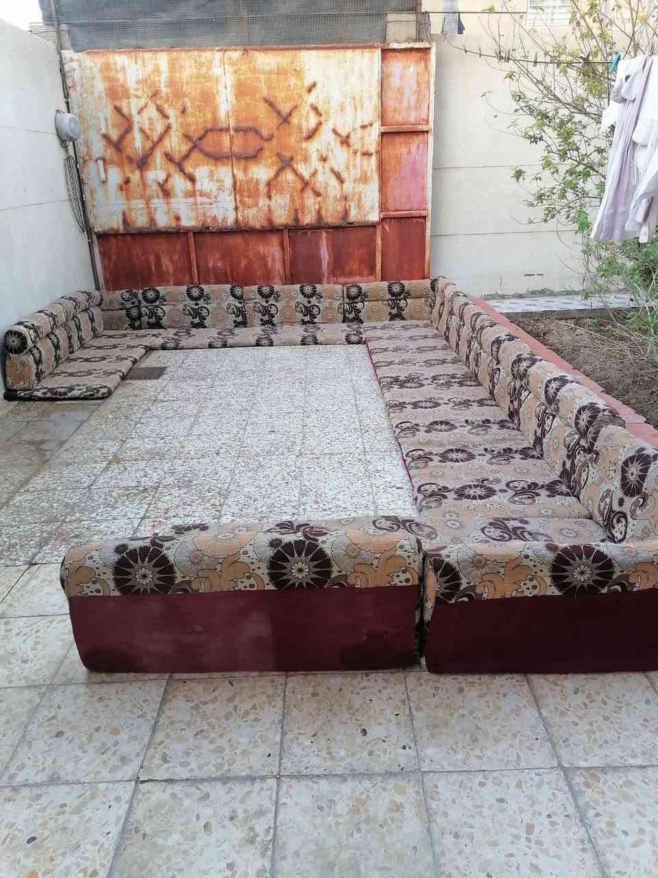 جلسه عربيه مستعمله للبيع ١٢ متر
١٠٠ الف
***********
