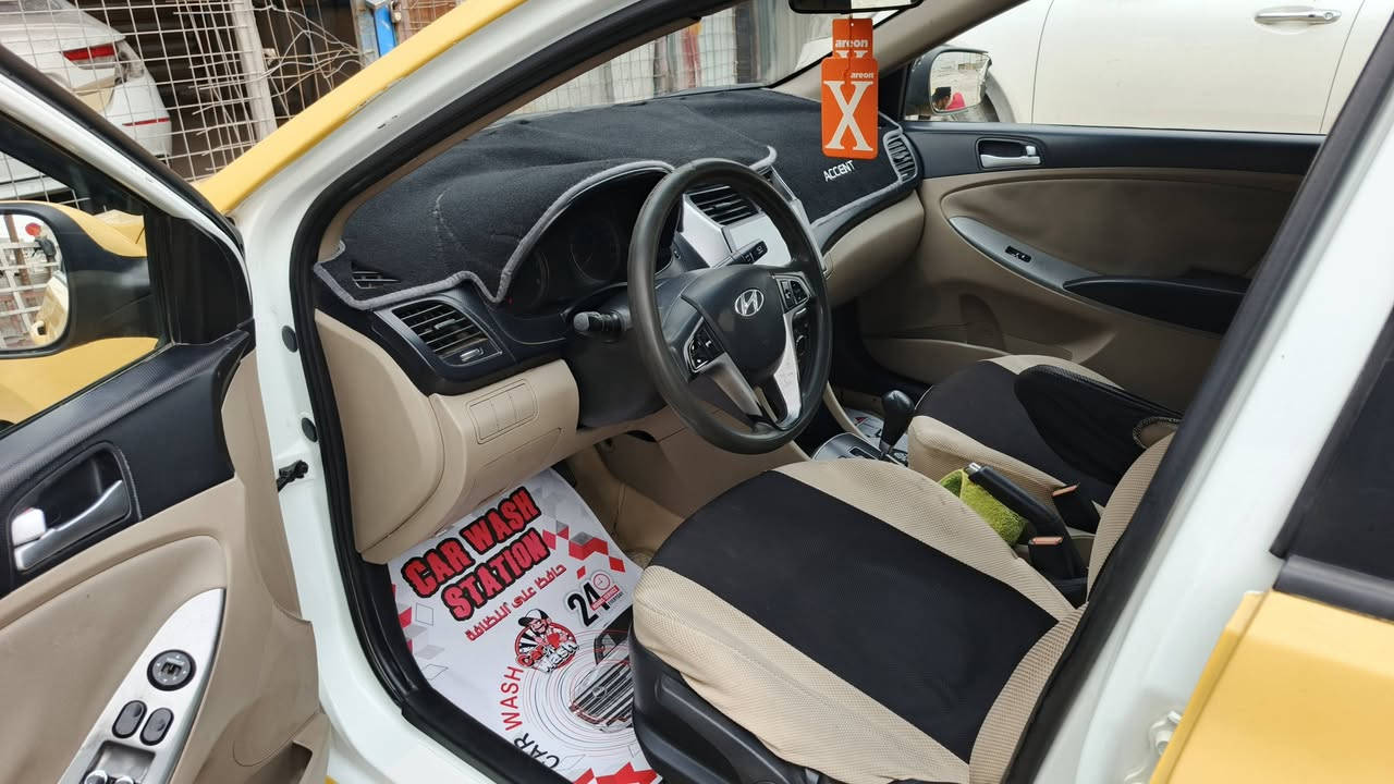 اكسنت 16 خليجي مكينه دوش 1600 قطرتين نضام ايكو اقتصادي تبريد تدفئه كهربائيات كلهه شغاله السياره مكفوله من الضربة سونار موجود داخل بيجي واسود سياره جاهزه بسمي مكاني الدوره السعر 95 وبيهه مجال 
‏‪***********‬‏
