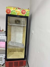 ثلاجة • ٣٥٠ل • بيها مجال
