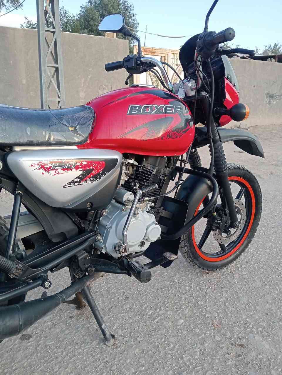 سلام عليكم بوكسر فحل رقم موديل 22 دراجه بعدهي جديده ما متعوبه
***********
