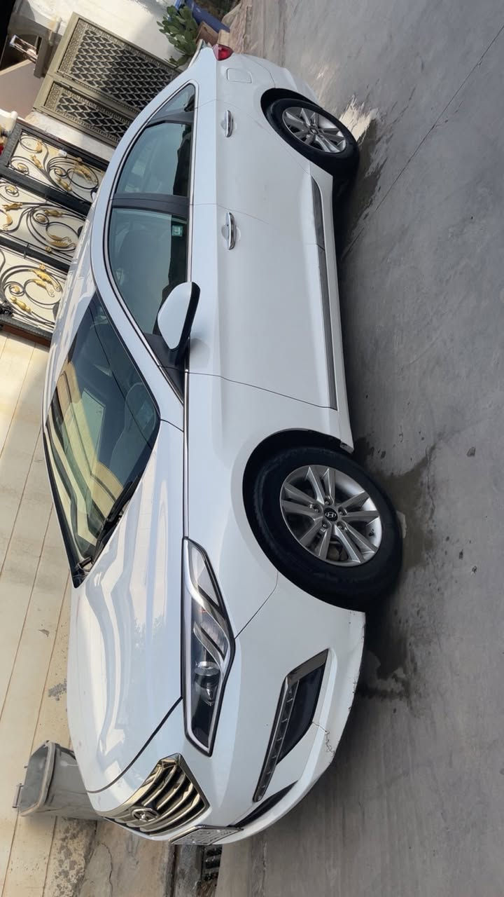 سوناتا موديل ١٥ كير محرك مكفوله تبريد ثلج سنويه باسمي مشروع لل ٢٨ كوبون بانزين تبديل بونيت بدون  دواخل بجم كبس وجامرلغ خلفي وباب خلفي كليررامريكا سعر ١٢٥ وبيه مجال بسيط سياره مال بيت صدر دبلات فيت بام كله جديد 
مكان كركوك ***********
