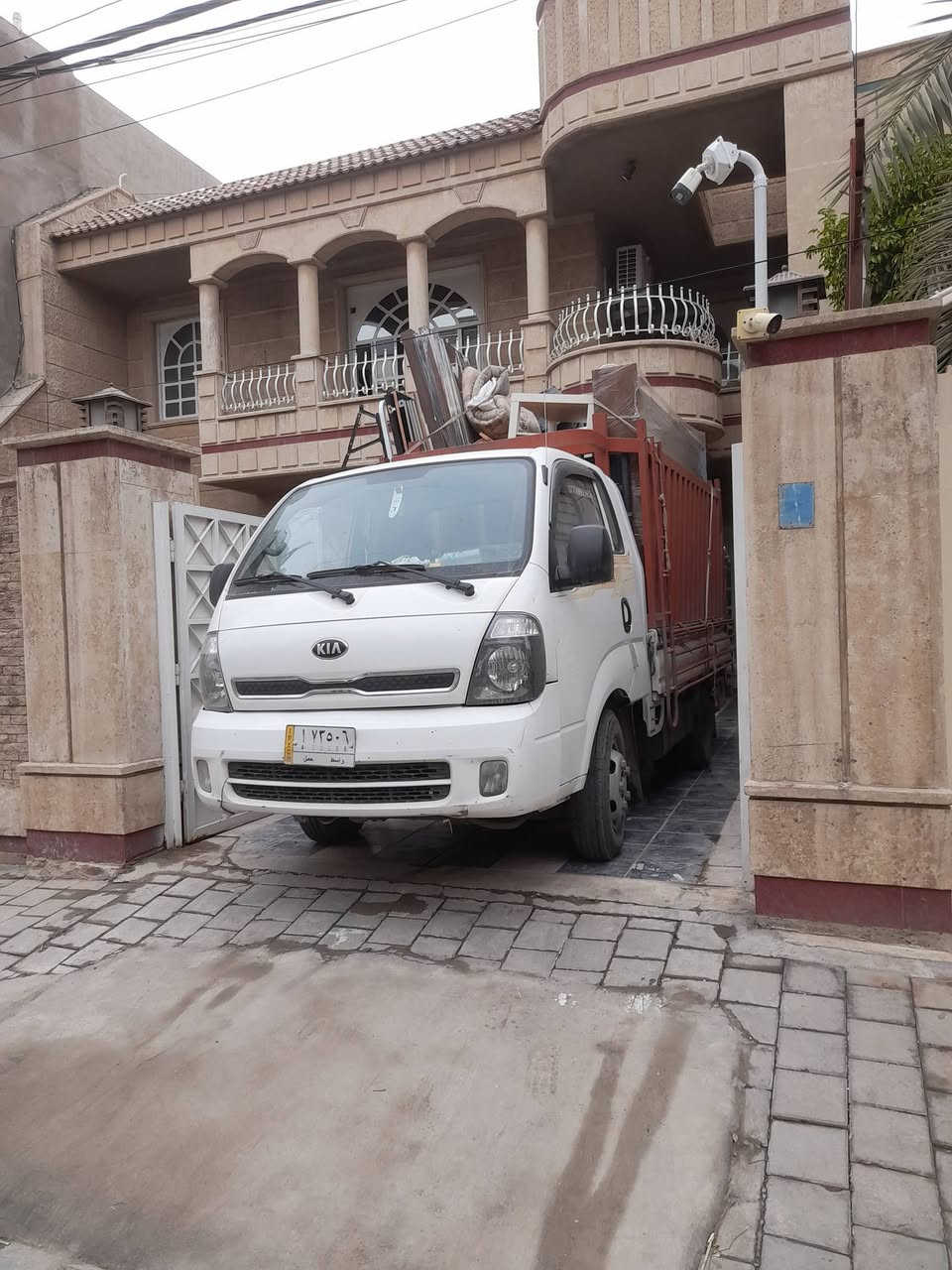 السلام عليكم .. من رخصة الأدمن المحترم .. أعمال ..(شركة الثقه للخدمات) 
#نقل_الأثاث .. فتح و شد جميع الغرف  .. 
***********
***********
يرجى الدخول على الصفحه والكبس على الأعجاب لتصلكم اخر أعمالنا
