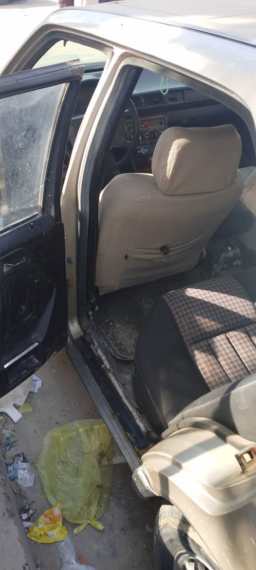 السلام عليكم عندي سياره دب موديل 87 مكينه وقير بطه ماكينه جديده بس عندي بيها شغله واحده البق مالها ما قام يجي عندي السياره عارضها 35 وبيها مجال رقم الماني مشروع وطني تحويل ثاني يوم كهربائيات عداديات فول رقم تليفوني ***********
