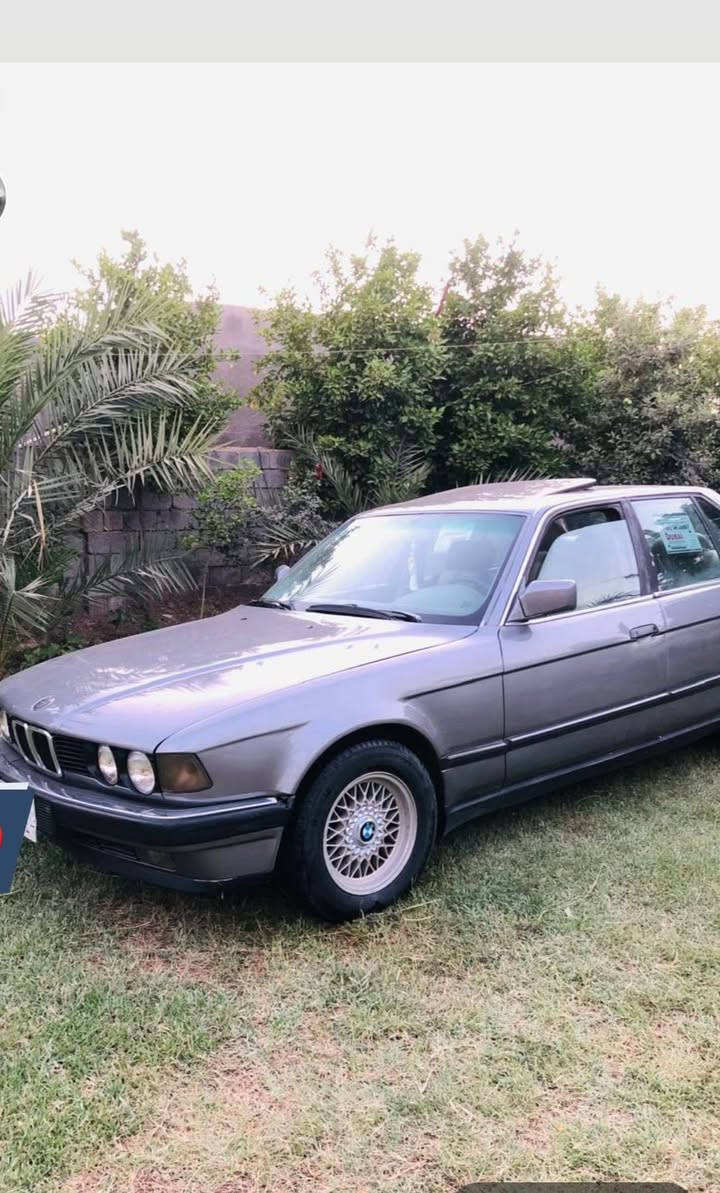 سلام عليكم سيارة BMWحجم 730 كير محرك كفاله تبريد ثلج ويه السويج كهربائيات كله شغاله عالي ناصي اشاير دبل جام كهربائي تنته شغاله موديل 91مصبوغه عمام بيه ضربه بل جنطه سياره متعوب عليه او جاهزه رقم بغداد تحول مباشر سنويه ل27السعر 43بيه مجال بصيط مكاني بابل محاويل قريت البعلوان ‭‭

‭٠٧٧١ ٩٤٦ ٥٢٦٨
