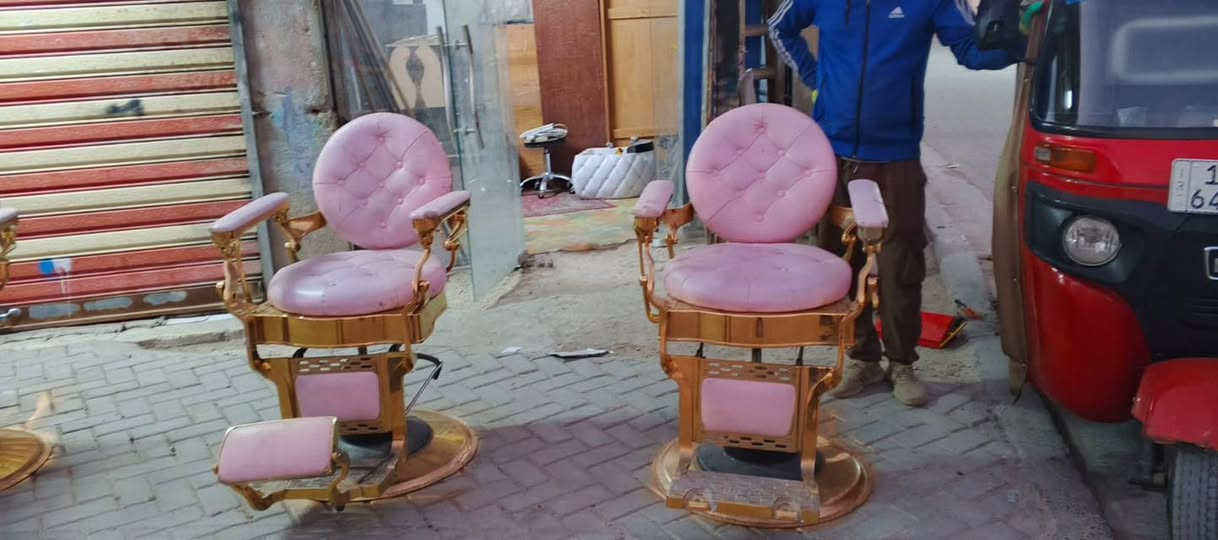 كراسي ملكي للبيع بلسعر مناسب
مكان بغداد مدينه الصدر الحبيييه
تواصل على الخاص


**إذا كنت صاحب هذا الإعلان وتريد حذفه لأي سبب، رجاءا أرسل رسالة إلى الدعم الفني**