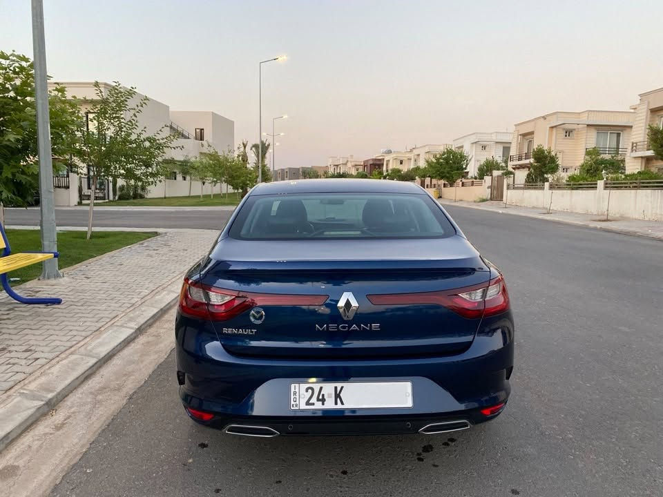 السلام عليكم
للبيع رينو ميگان 2023

محرك 1600 تنفس طبيعي

ماشية 29.000 كيلو متر

السيارة جديدة بدون حادث بدون صبغ 

مكان السيارة اربيل السعر 12.500$ وبيهة مجال بسيط

للتواصل ***********
