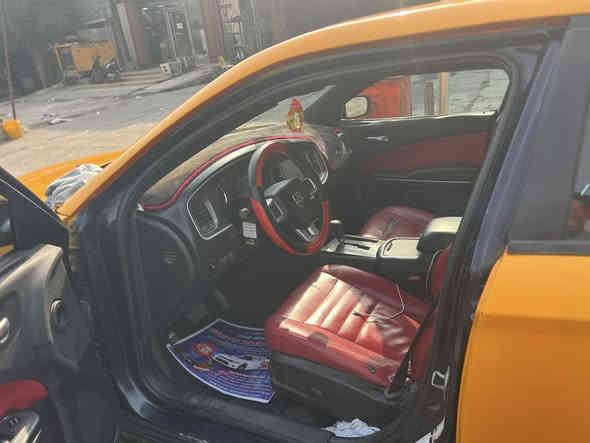 سلام عليكم جارجر للبيع موديل 2011سياره بيه فخذه صفحة السايق مكان بغداد سعر110بيع مستعجل رقم مميز 84صلاح دين تحويل ثاني يوم هاتف***********
