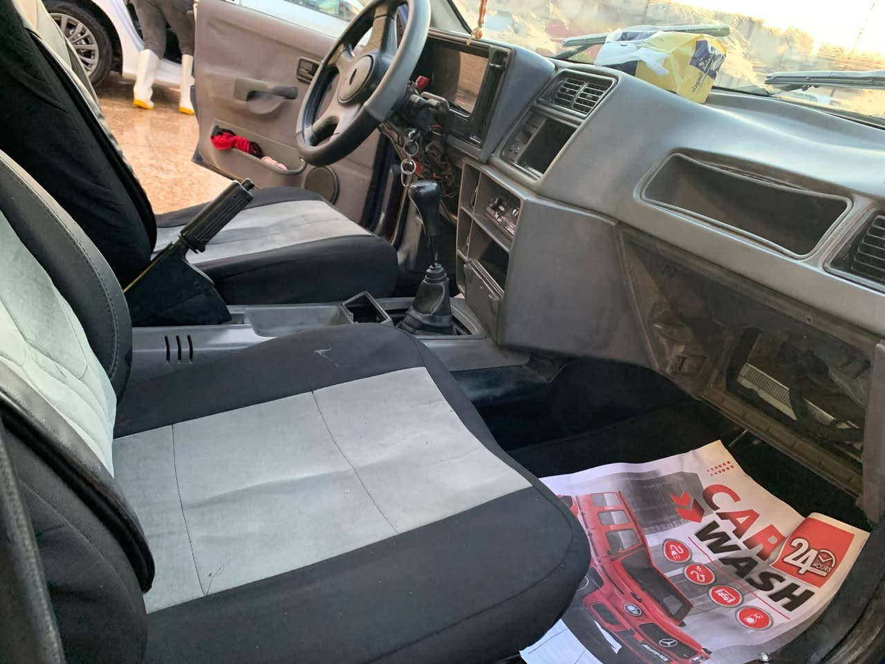 السلام عليكم سياره للبيع فورت سيرا
 محرك 6 مال كصة
رقم نينوى الماني 
كاربون بيها 
صبغ عام 
سيارة جديدة ونضيفه
غراض كلها مال كصة 
كعدتها ونصبتها حلوة مرتبة
سعر 30 وبيها مجال
 استفسار ***********
اسيا *********** 
متواجد عالنت والارقام بيها واتساب
